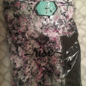 LuLaRoe Rise Brave leggings